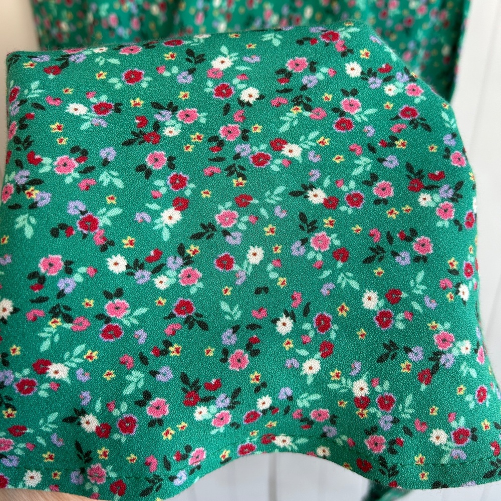 Ghost London size M Sabrina dress green ditsy floral buttoned puff sleeve midi - Picture 9 of 14